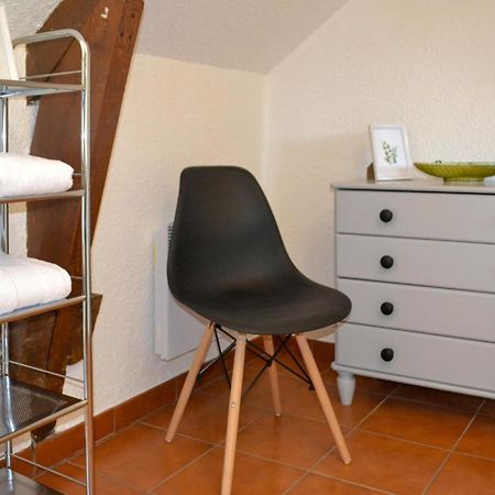 1 Bedroom Cozy Apartment In Vitrac Витрак Экстерьер фото